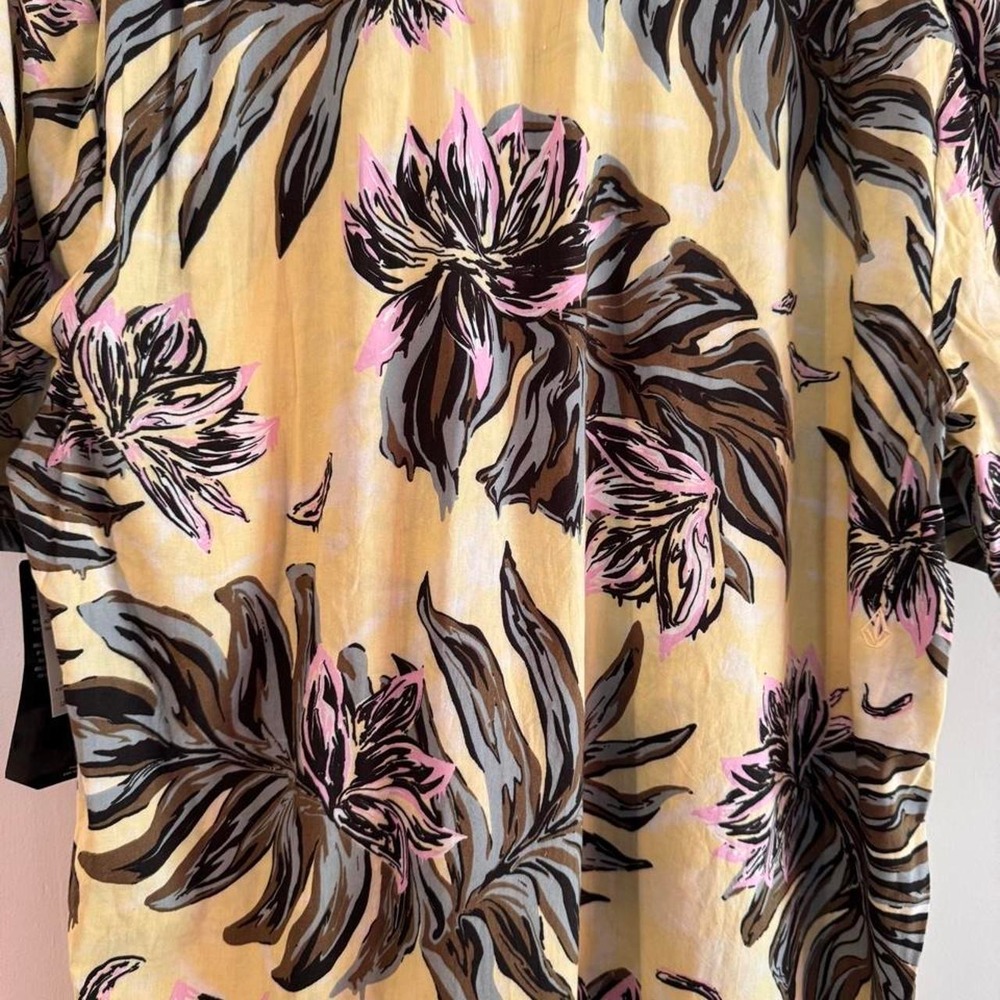 Volcom Button Down - Picture 8 of 8